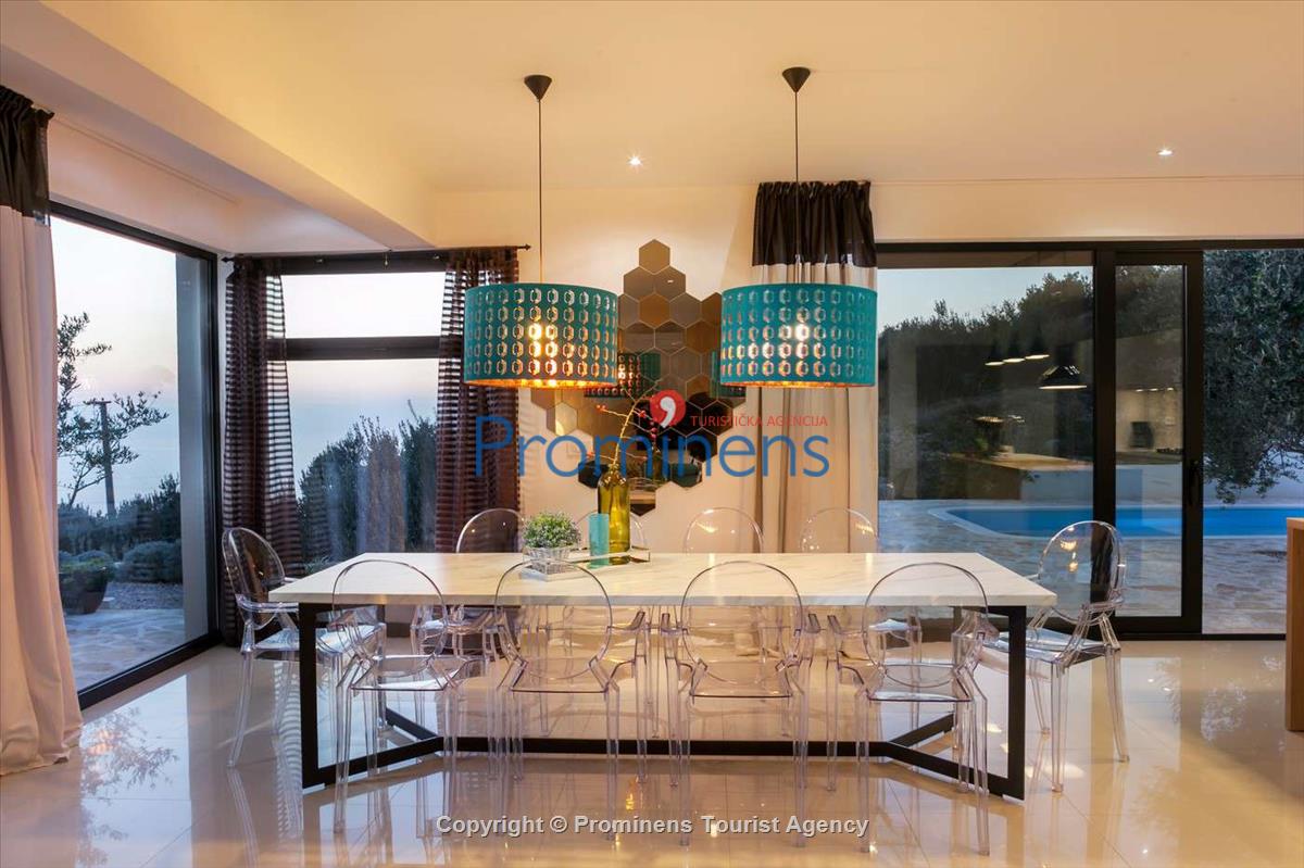 Villa Chic s bazenom Makarska-Dalmacija
