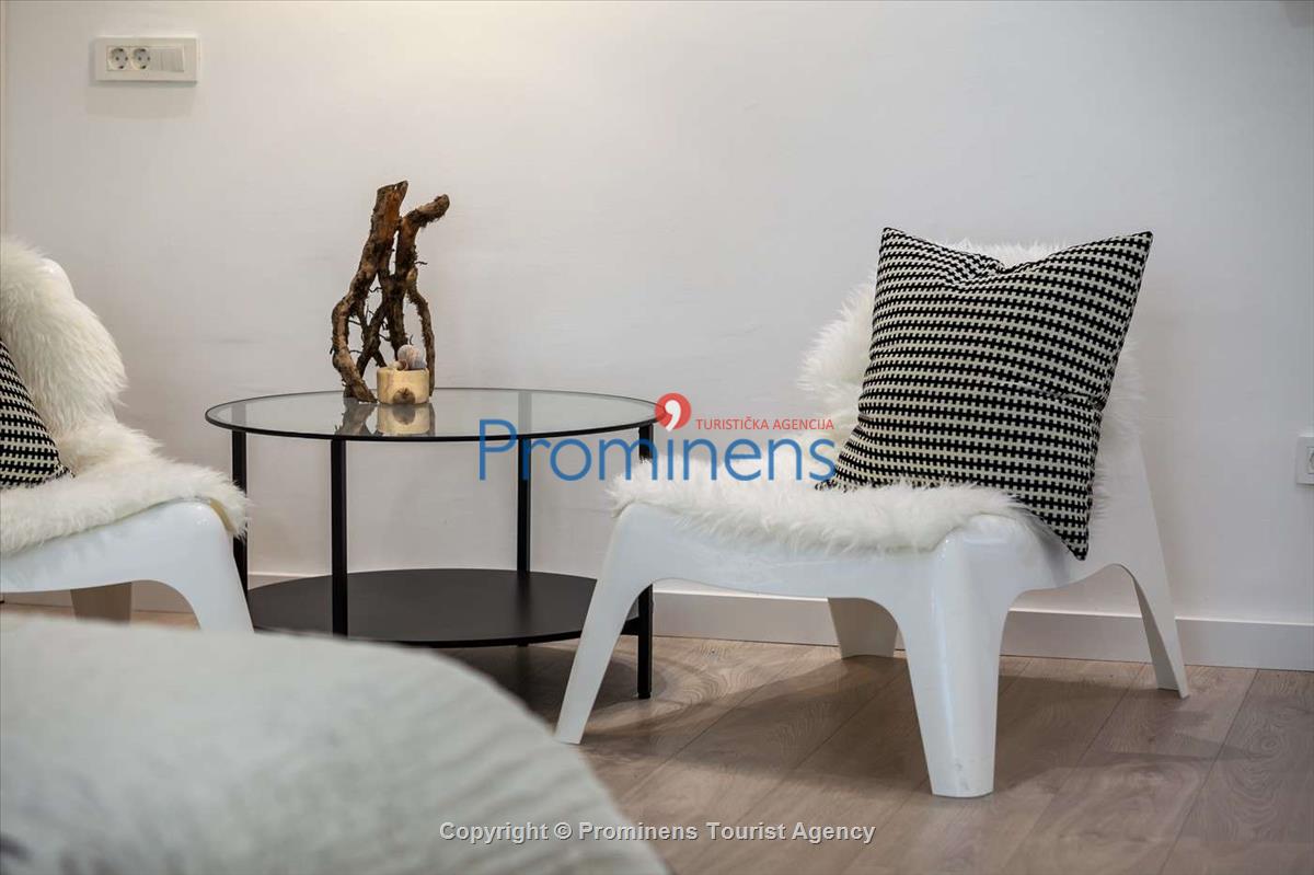 Villa Chic s bazenom Makarska-Dalmacija
