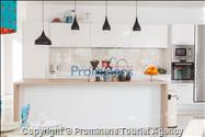 Villa Chic s bazenom Makarska-Dalmacija