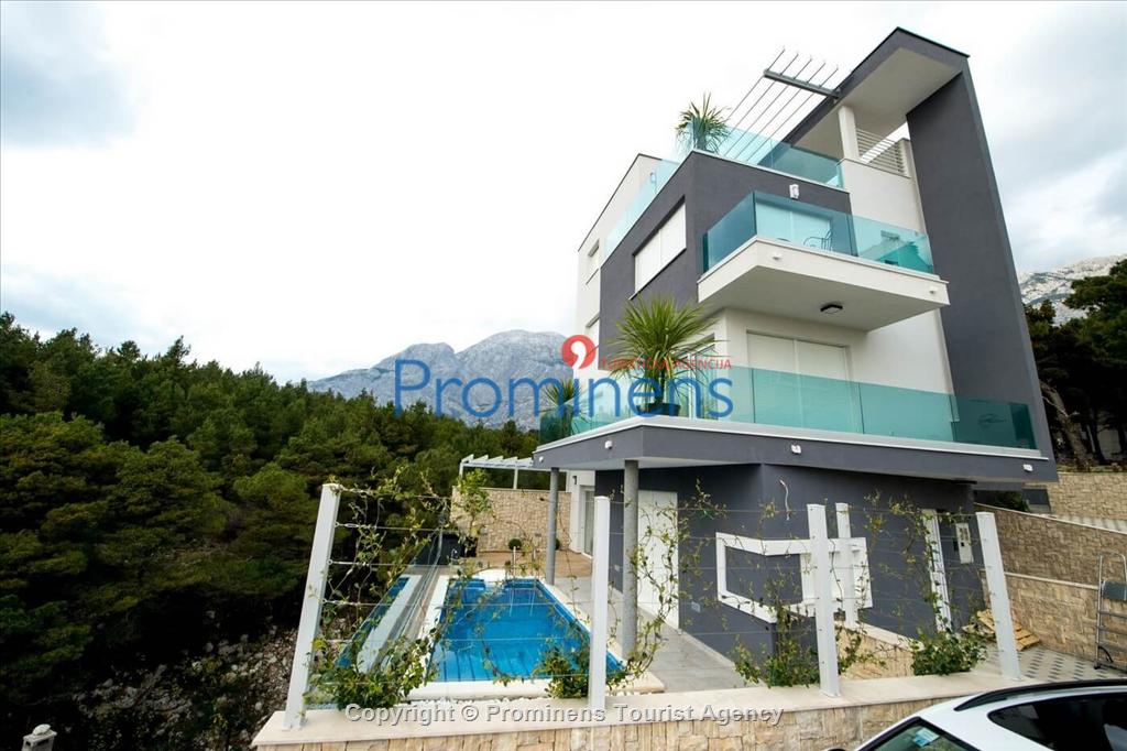 Villa Leonarda s bazenom Promajna Makarska rivijera
