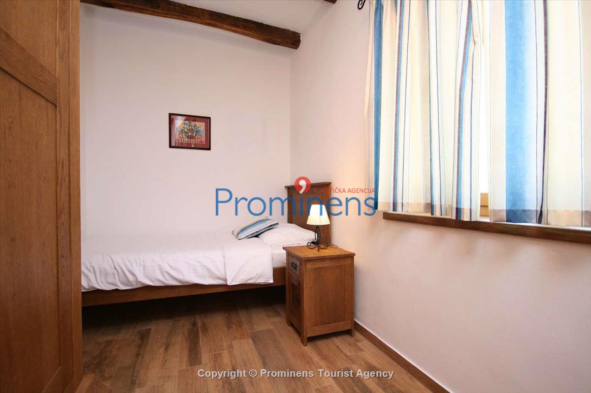 Villa Tovarovica s bazenom kod Primoštena