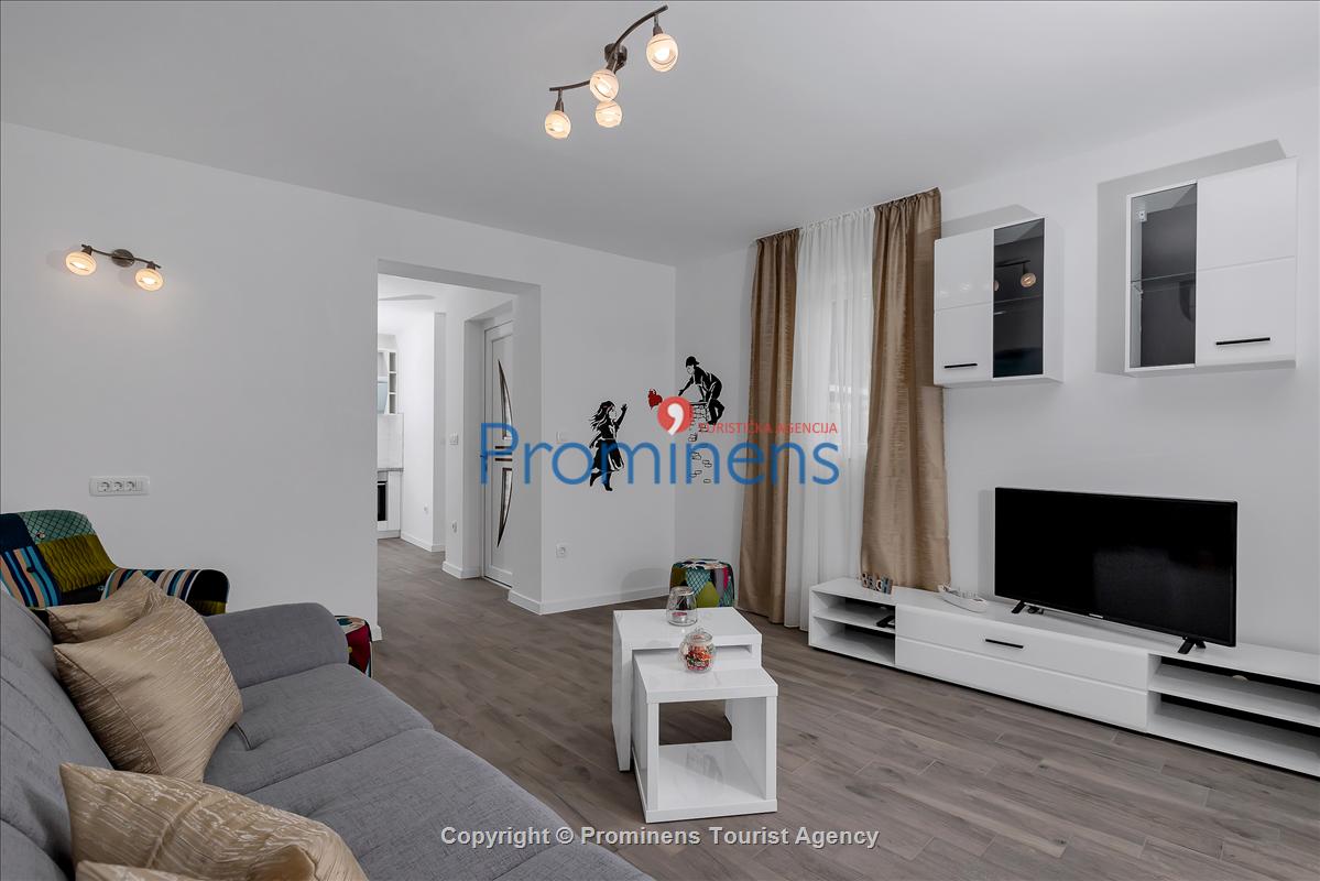 Villa No Stress s bazenom i pogledom na more