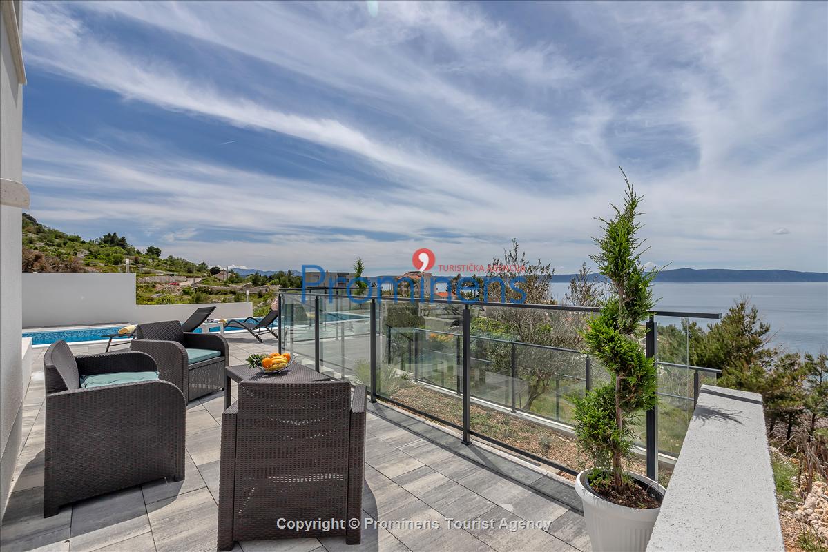 Villa No Stress s bazenom i pogledom na more