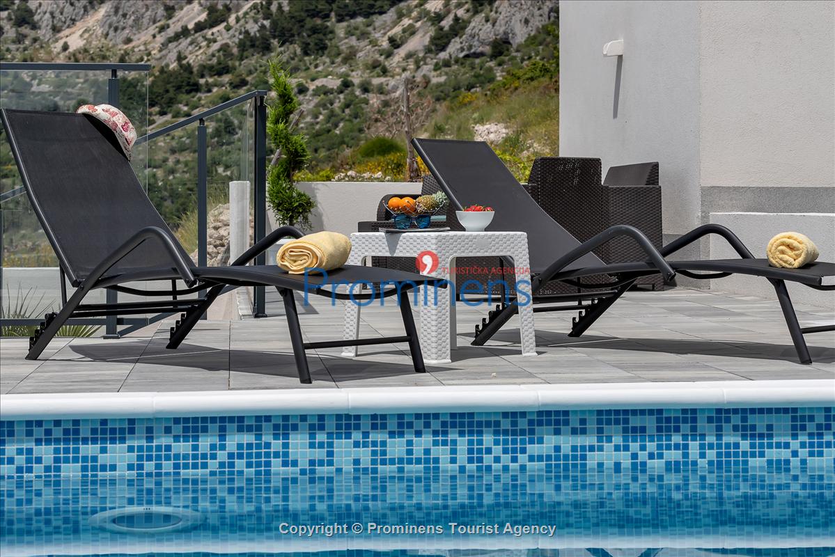Villa No Stress s bazenom i pogledom na more