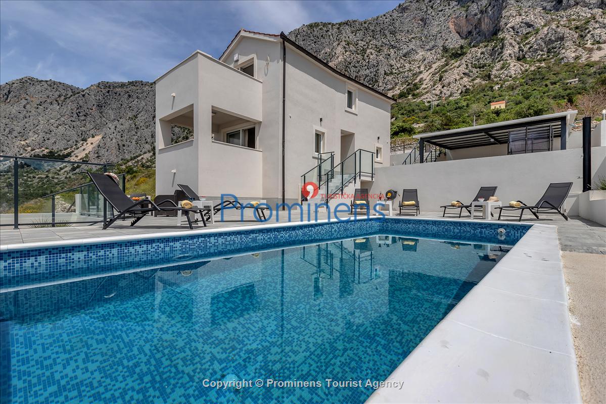 Villa No Stress s bazenom i pogledom na more
