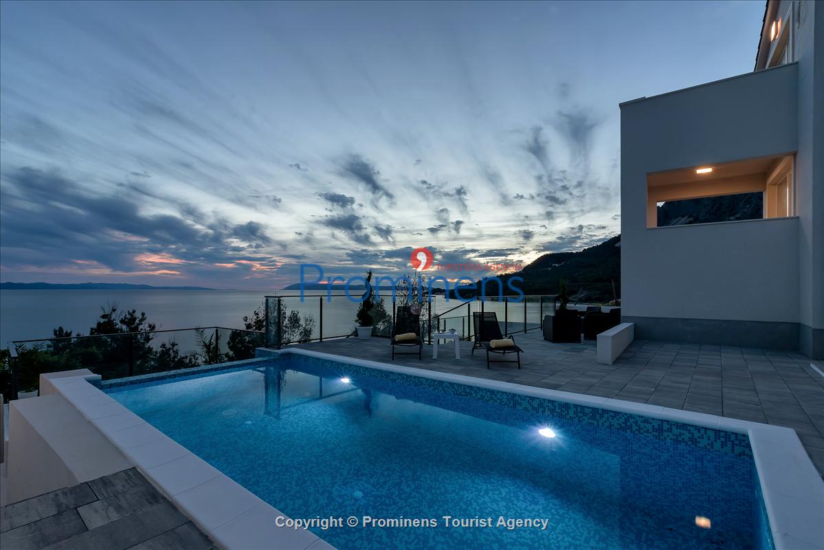 Villa No Stress s bazenom i pogledom na more