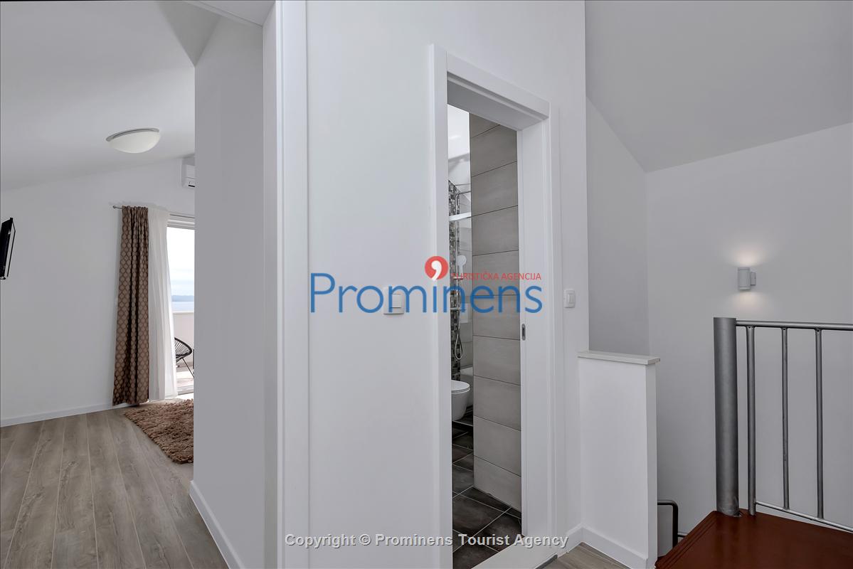 Villa No Stress s bazenom i pogledom na more