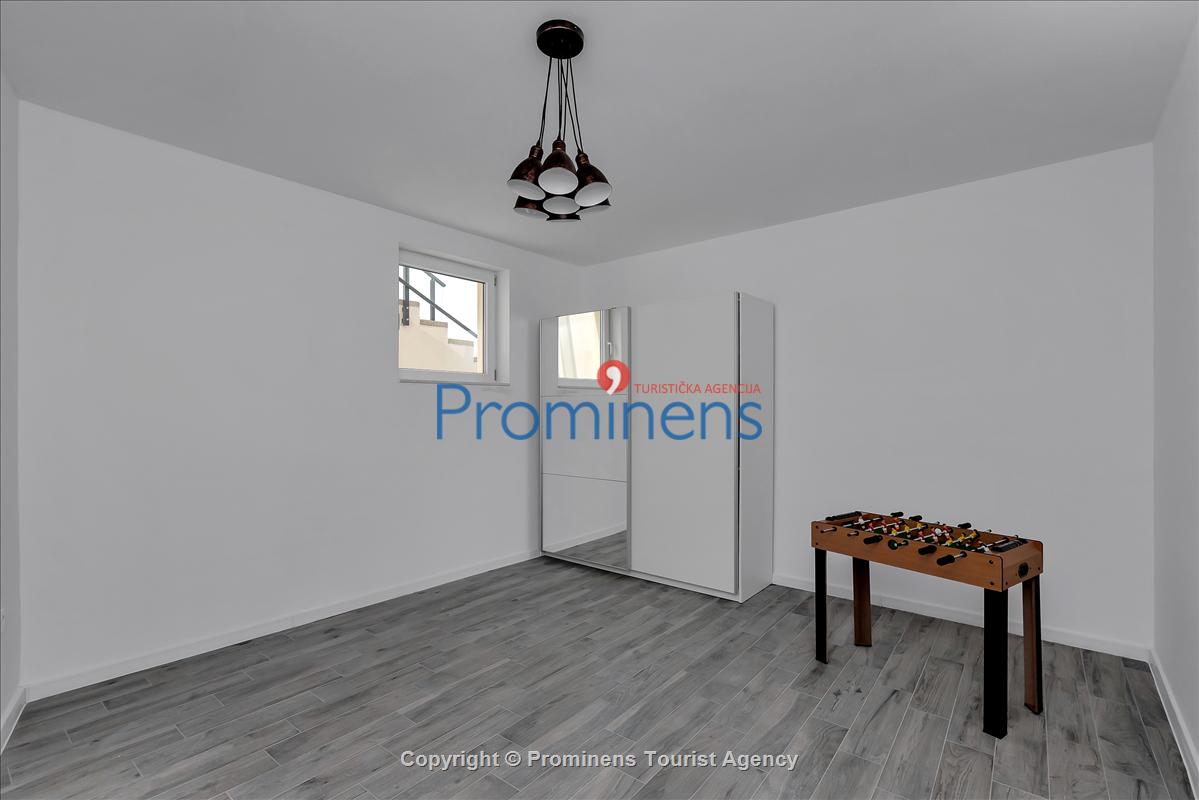 Villa No Stress s bazenom i pogledom na more