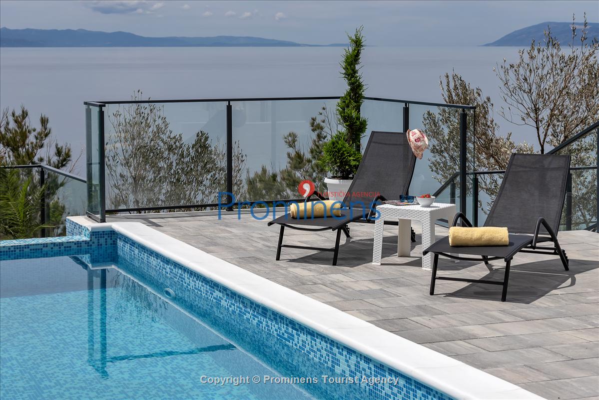 Villa No Stress s bazenom i pogledom na more