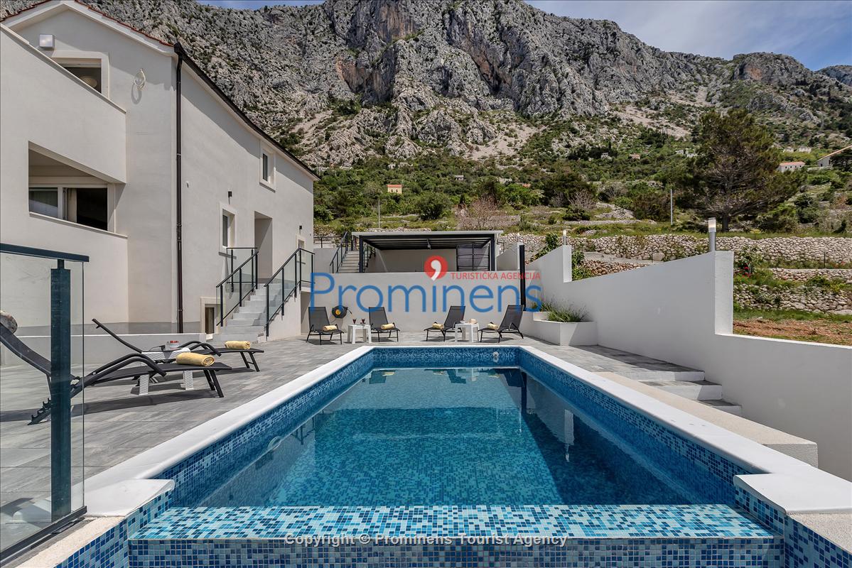Villa No Stress s bazenom i pogledom na more