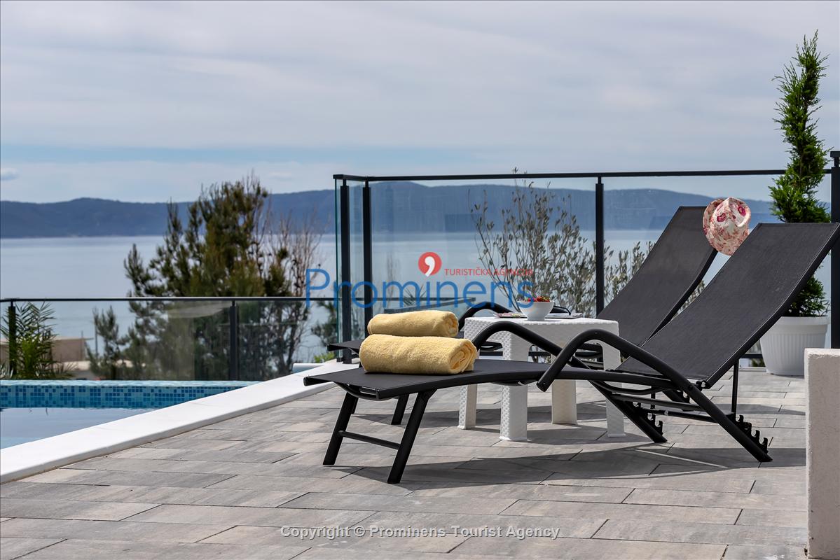 Villa No Stress s bazenom i pogledom na more