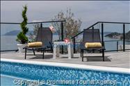 Villa No Stress s bazenom i pogledom na more