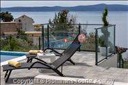 Villa No Stress s bazenom i pogledom na more