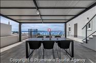 Villa No Stress s bazenom i pogledom na more