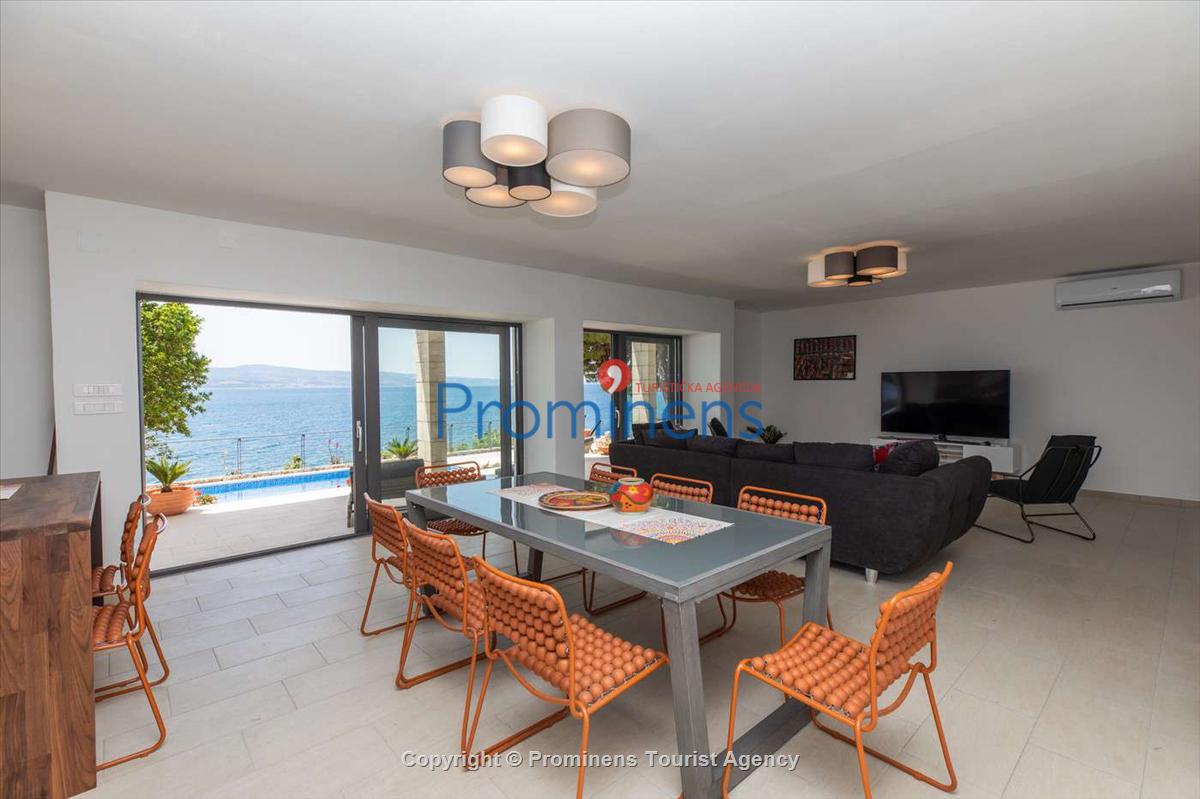 Villa Ana s bazenom- Nemira Omiš